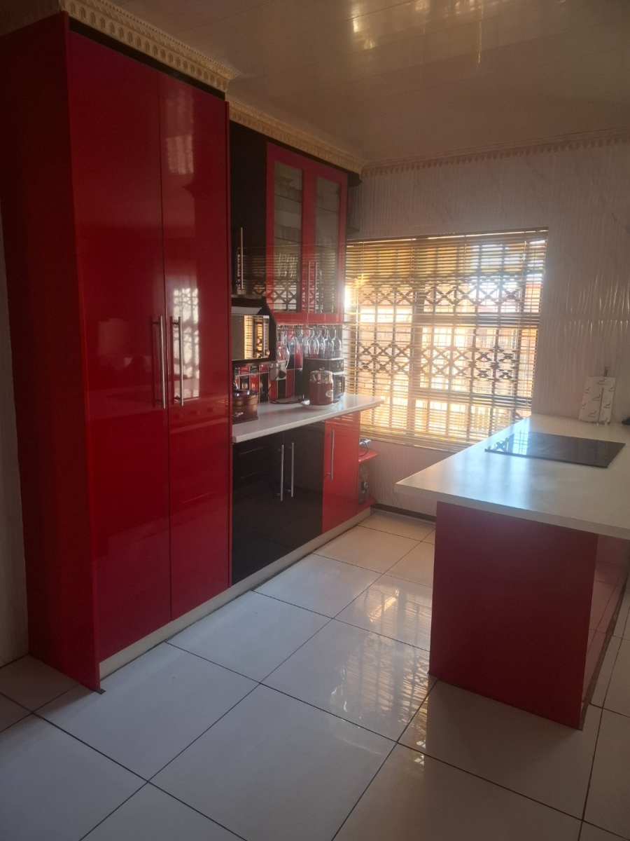 3 Bedroom Property for Sale in Maokeng Free State